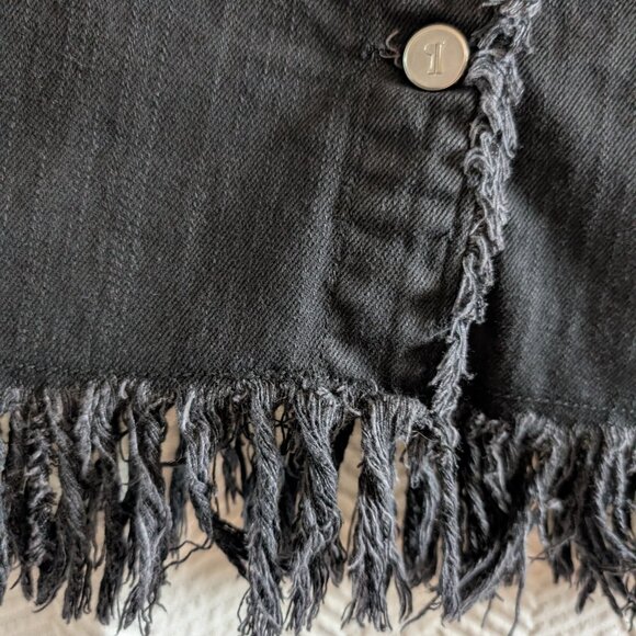 Pilcro Anthropologie Black Denim Button-Down Fray Hem Skirt Size 8 - Picture 6 of 8